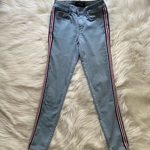 Women’s/Juniors Blue Skinny Jeans
